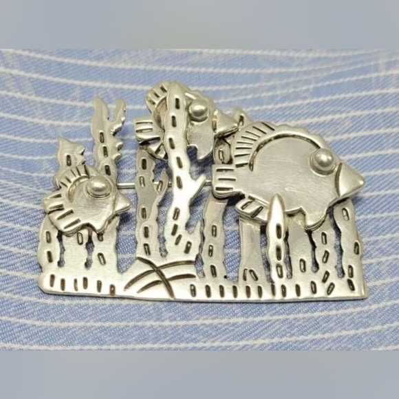 VTG 90s Y2K Angel Fish Brooch .925 Solid Silver Ocean Life Scene Handmade Mexico - Picture 1 of 7